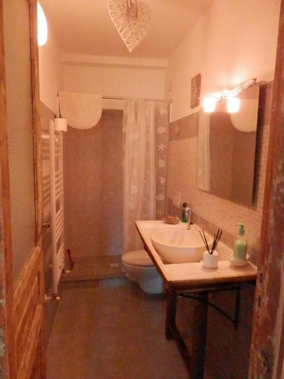 Al Fakhar Bed & Breakfast Ficarra Rom bilde