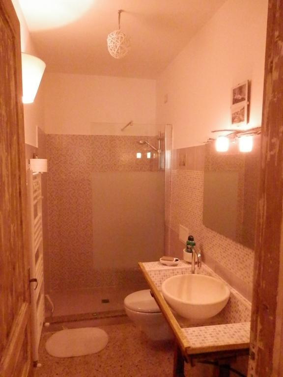 Al Fakhar Bed & Breakfast Ficarra Rom bilde